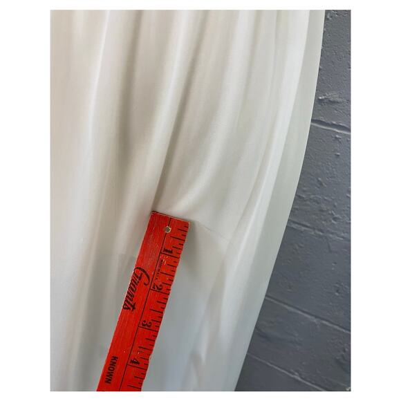 Vintage 1950s Sheer White Nylon NIghtgown Heart Applique Valentine Medium - Picture 10 of 10